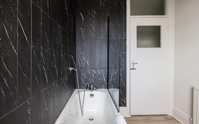The Hendon Escape - Elegant 3bdr Flat