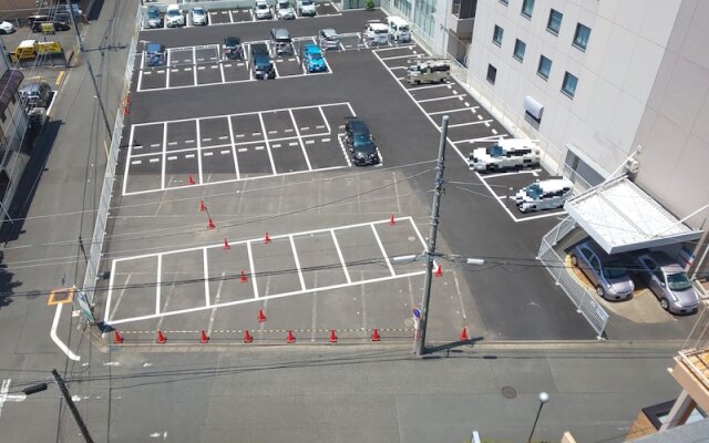 Grand Hotel God 奈中-Hiratsuka annex parking (self-propelled)