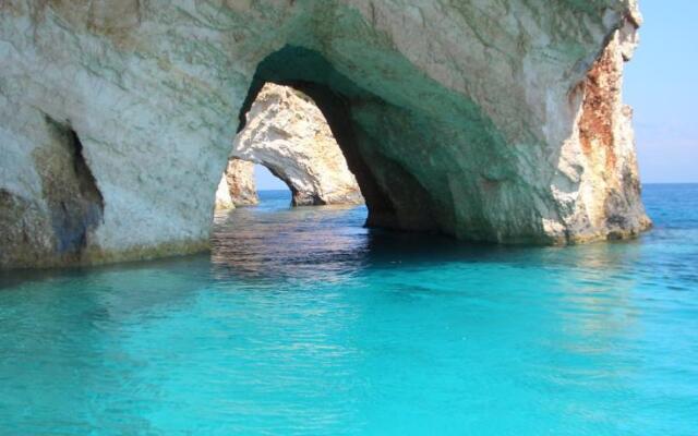 Palataki Absolute Blue