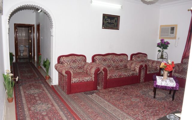 Al Eairy Furnished Apt Al Madinah 2