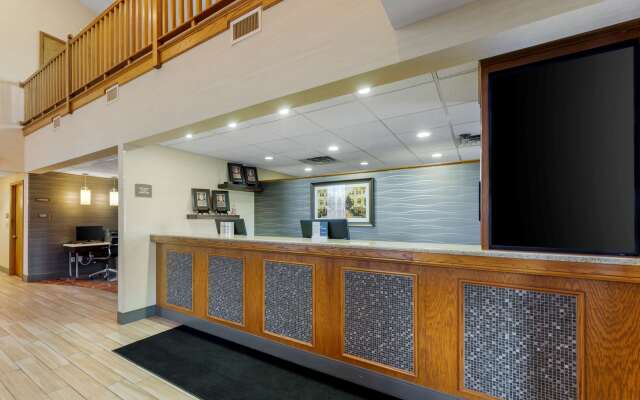Best Western Falcon Plaza - Bowling Green