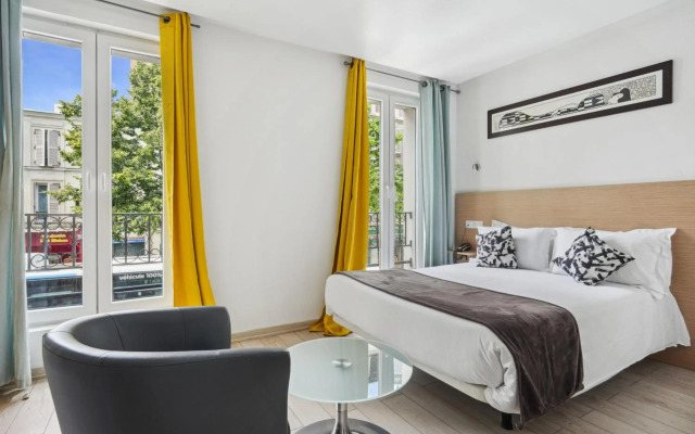 Hotel Le National Clichy Paris