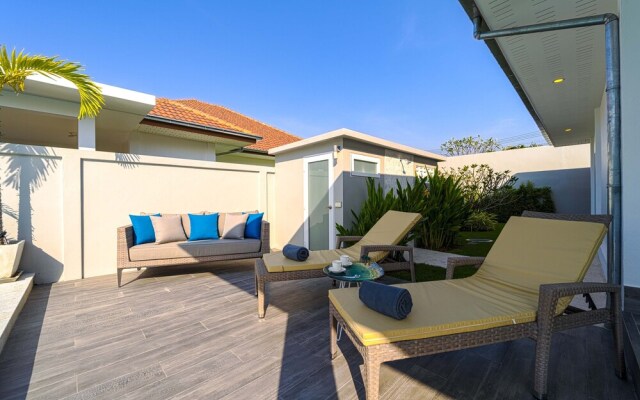 Modern 3 Bedroom Private Pool Villa -ML7