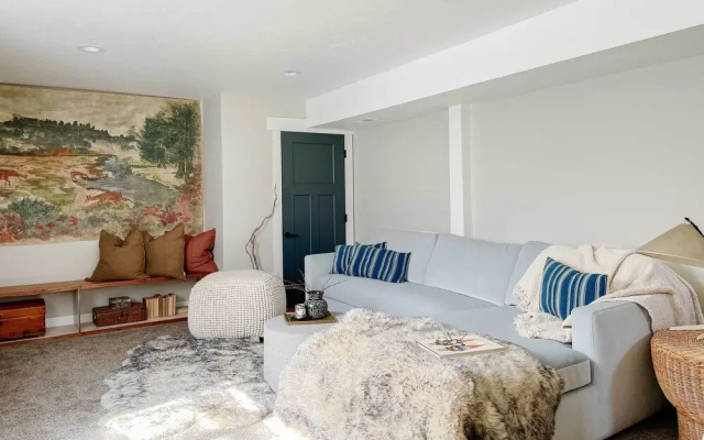 Luxe Glacier Getaway: Walk to Downtown Kalispell!