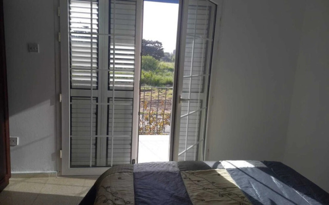 Beautiful and Large 3-bed Villa in Lapta, Cyprus