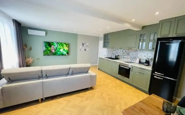 Varna Top Center Luxury One-bedroom Apartment
