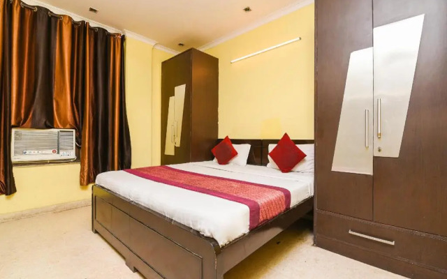 Golden Park By OYO Rooms