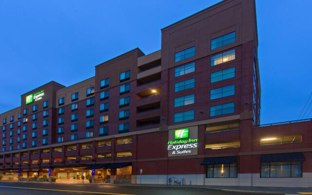 Holiday Inn Express Hotel & Suites Tacoma Downtown, an IHG Hotel