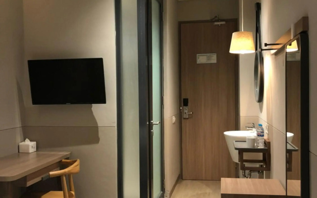 Citrip Hotel simpang lima (FKA CityOne)