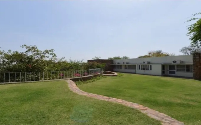 Barbet Tourist Resort