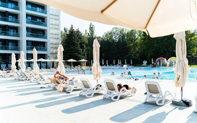 Apartments in the Rossiyanka apart-hotel on Pionersky Avenue 20