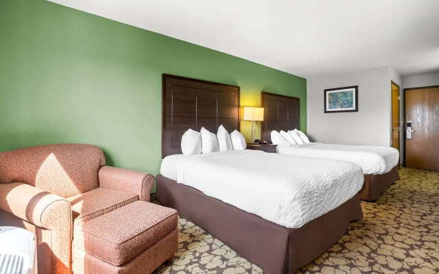 SureStay Plus Hotel by Best Western Bettendorf