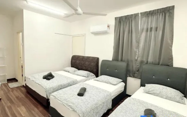 TuR16-10pax-4room1living-SPICE Stadium-1minFoodCourt-5minit Airport