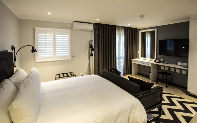 Max Executive Apartments