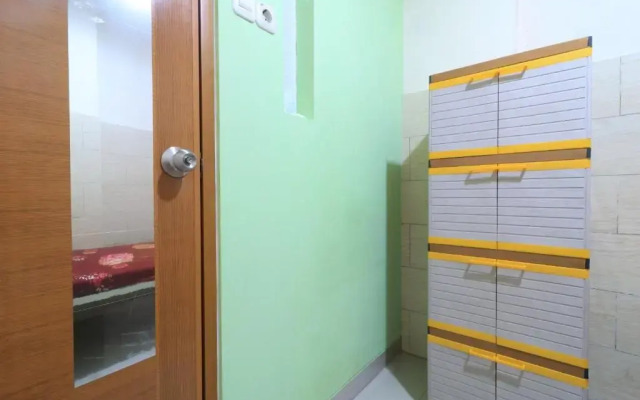 Eiffel Residence Tarakan - Female Only