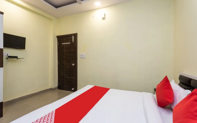 OYO Flagship 33019 Sartaaj