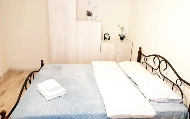 Апартаменты на улице Каслинская 97А