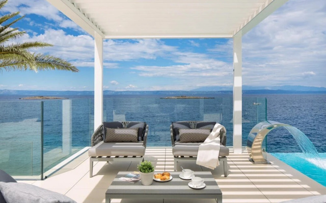 Luxury Villa Palma de Korkyra with Pool