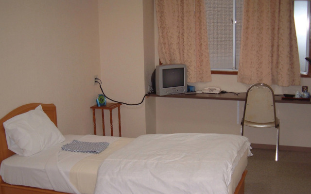 Business Hotel Kurogane Ryokan