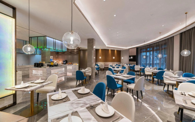 Crystal Orange Shanghai Safari Park