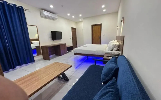 Hotel 36 West Inn