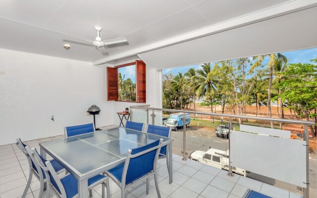 Oceansprey Beachfront Apartments