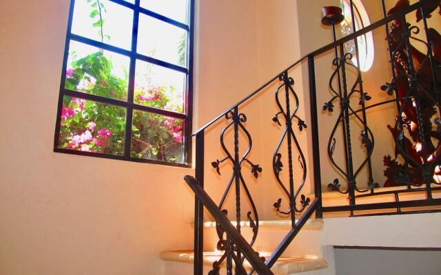 Casa Royal Palms by Playa Paradise
