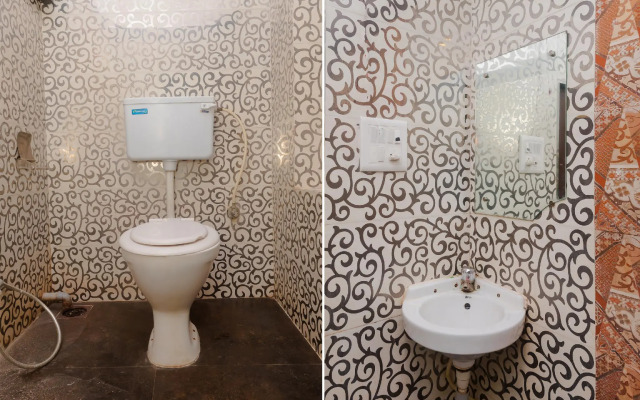 OYO 27942 Hotel Garden View