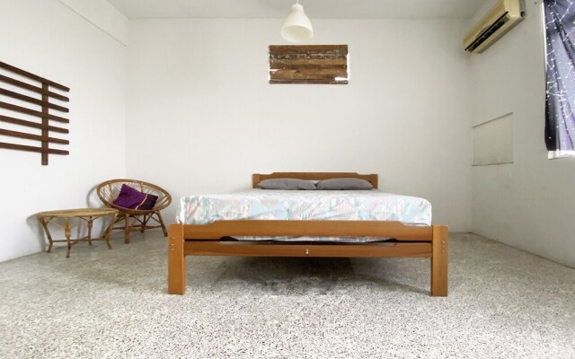 Oyo Home 90295 Beacon Homestay Kuching