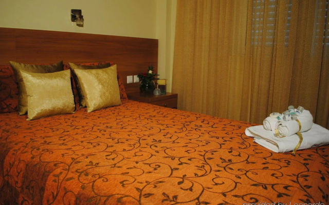 Ideal Hotel