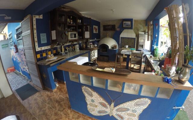 Golfinho Tropical Hostel e Pousada