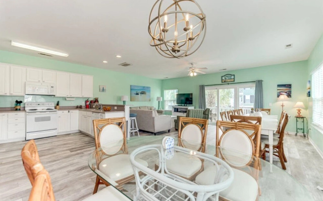 An Amazing Surfside Beach Escape