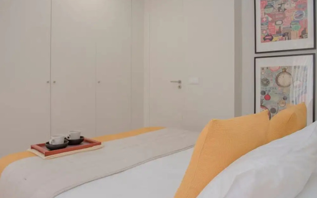 Liiiving in Porto Charming Downtown Delight I