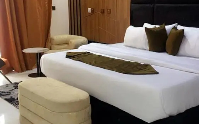 Emirates Star Hotel