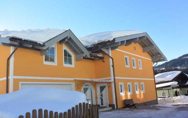 Luxurious Mansion in Goldegg