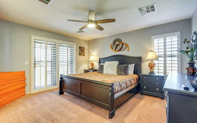 Spacious Family Oasis in Cave Creek!