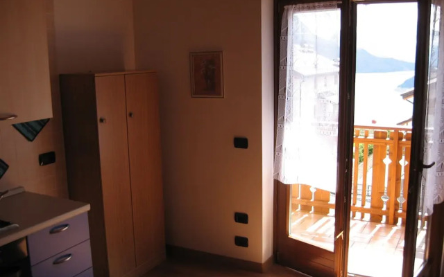Molvenolago Apartments