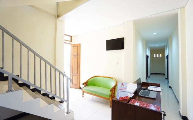 OYO 1292 Lieke Residence