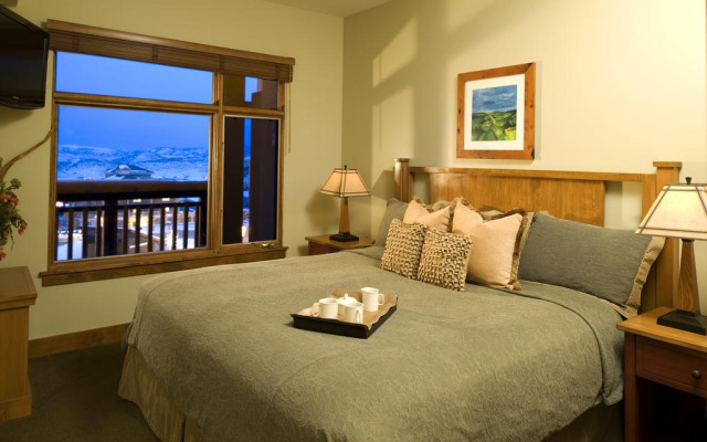 Sundial Lodge
