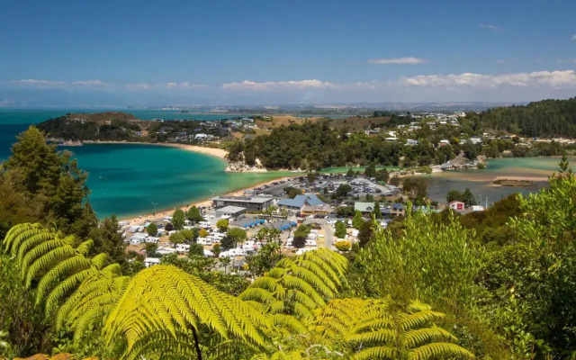 The Glass House - Kaiteriteri Holiday Home