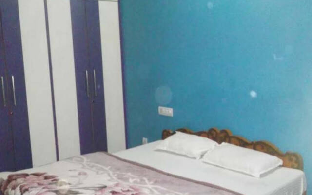 Excel Paradise Inn