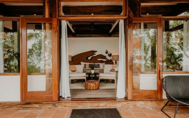 Sansara Surf and Yoga Resort - Retreat