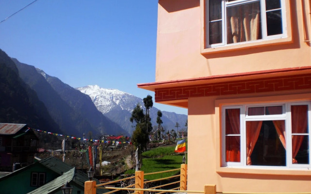 Hotel Tenzing Retreat