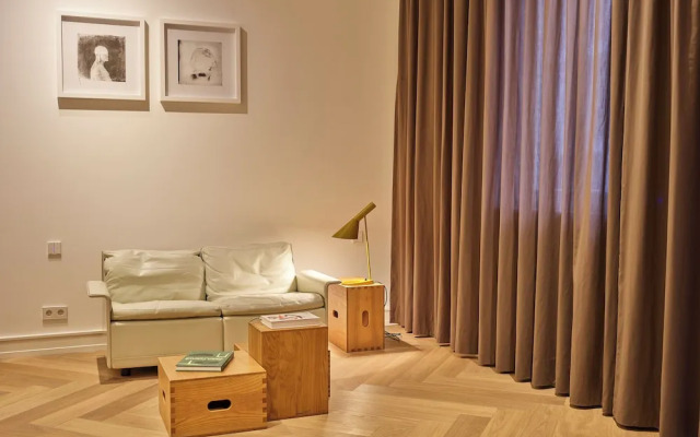 Townhouse by THE QVEST