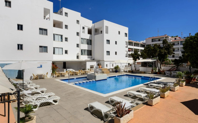 Apartamentos San Antonio Beach