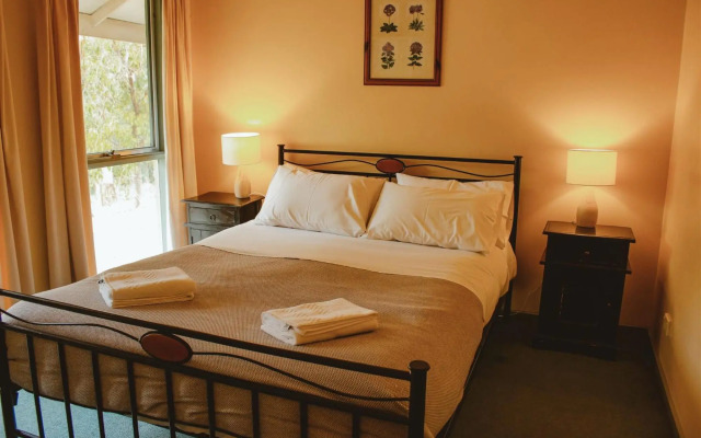 Kalimna Woods Cottages