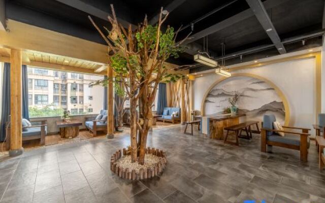 Jingman Night Light Inn