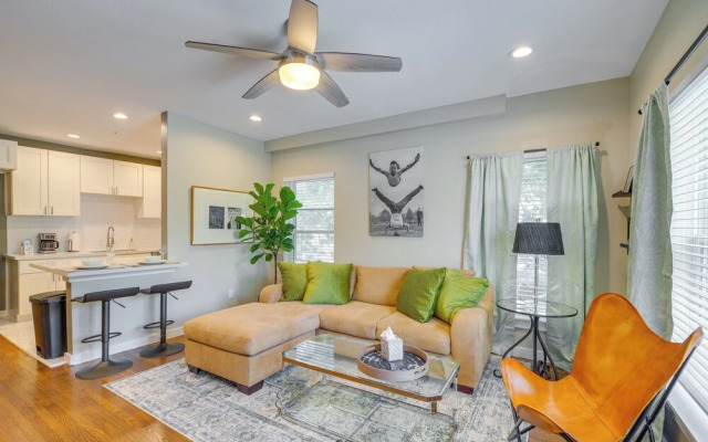 Pet-friendly Houston Apartment: Walk to Midtown!