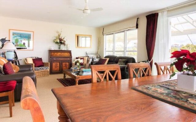 Mangawhai Lodge