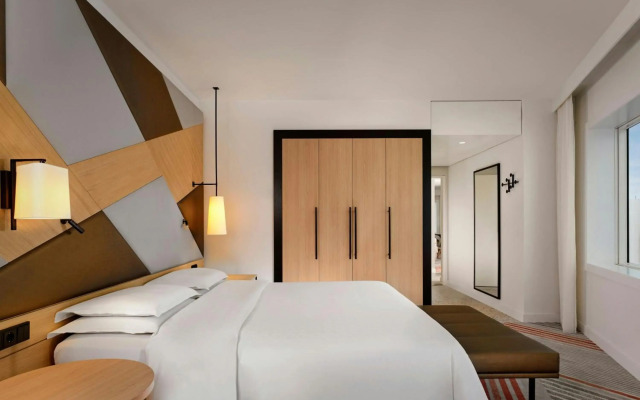 Sheraton Amsterdam Airport Hotel and Conference Center